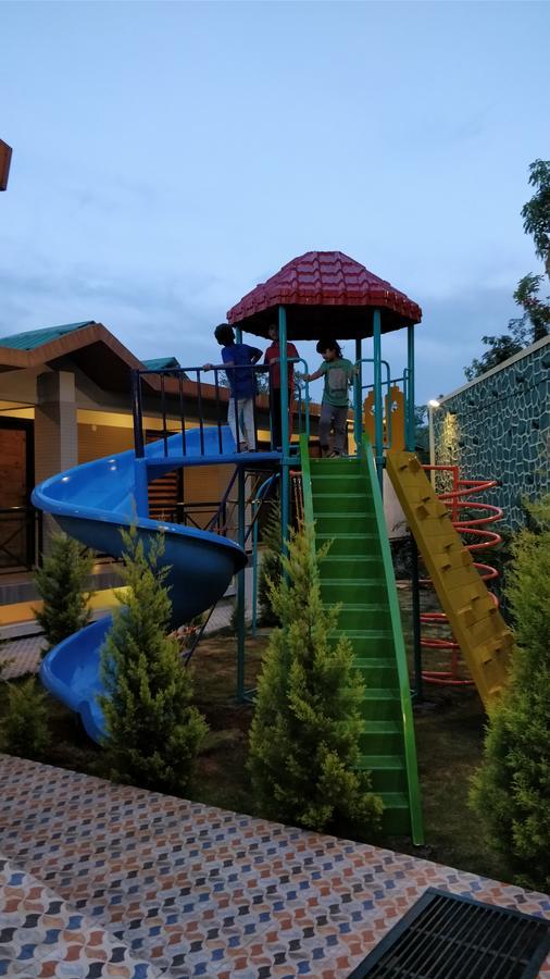 Miraya Hotel Panchgani Exteriör bild